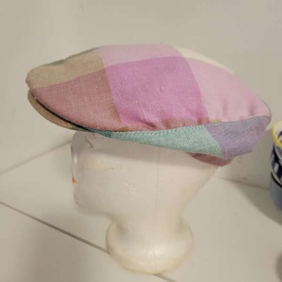 Vintage Gentleman's Ivy Cap in Light Pastel Colors - Picture 3 of 5